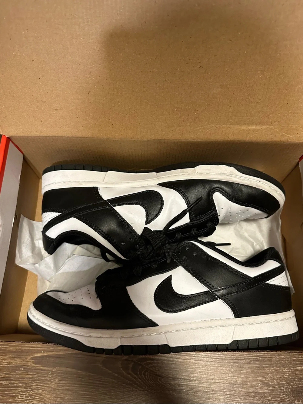 Nike Dunk Low Sneakers